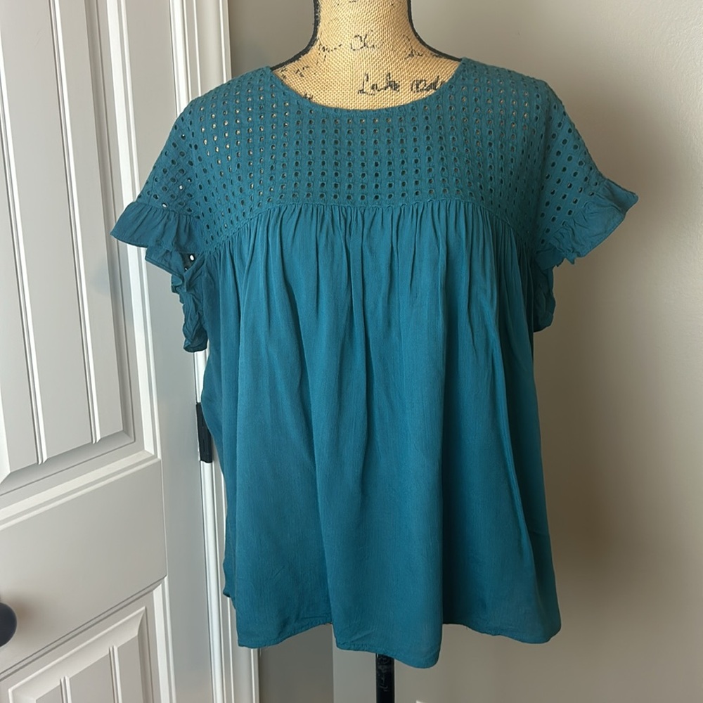 Jodifl small teal eyelet top